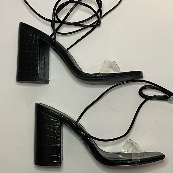 Pretty Little Thing Black Wide Fit Block Heel Ankle Tie Strappy Sandals NWOT - Picture 14 of 16